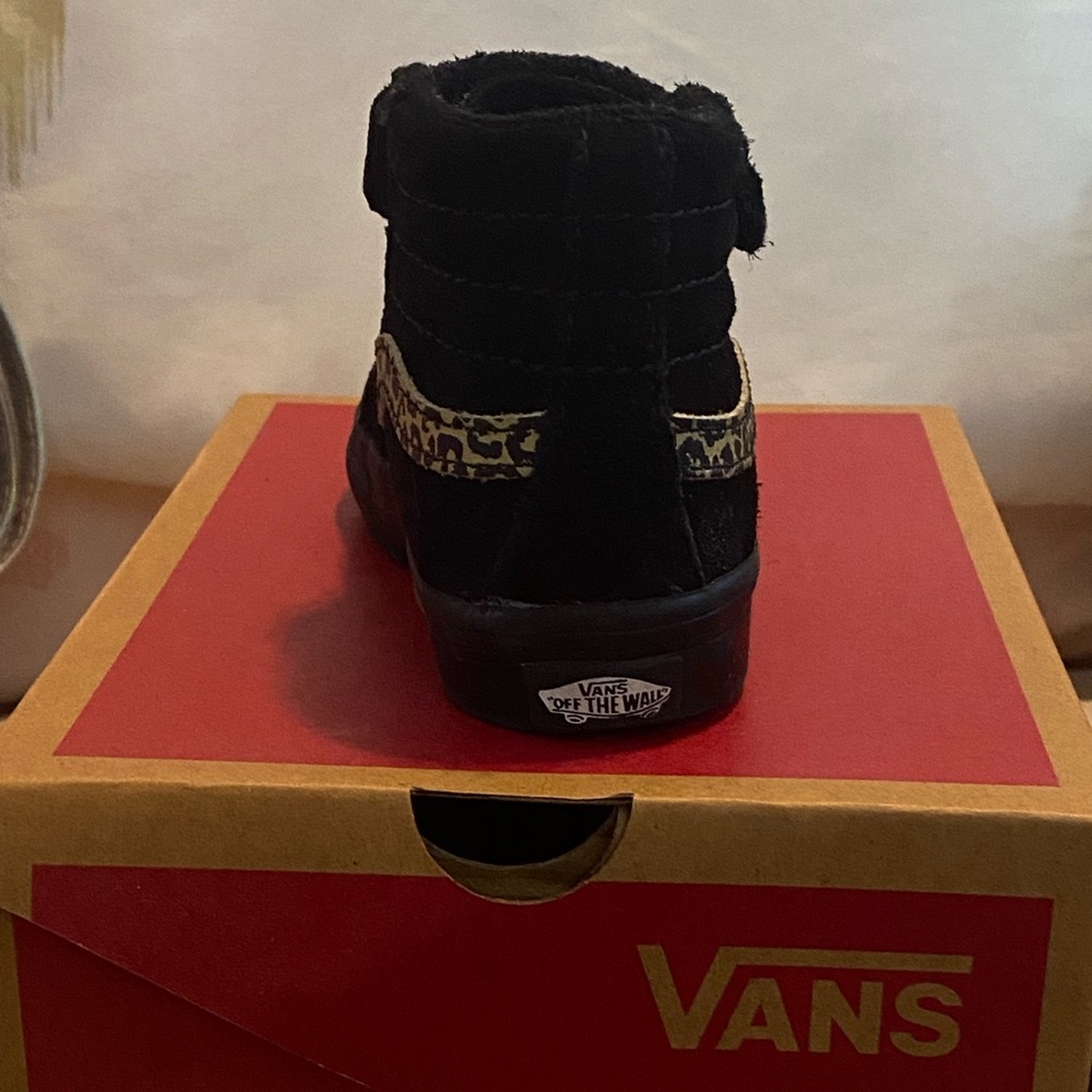 Toddler size 7 vans worn once
